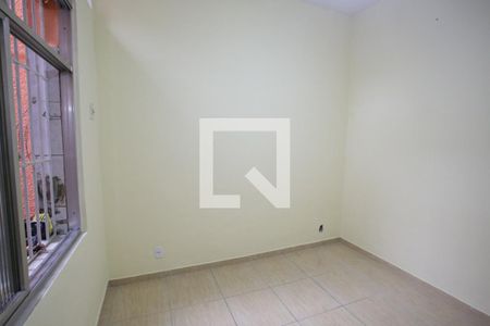 Quarto  de casa de condomínio para alugar com 3 quartos, 300m² em Taquara, Rio de Janeiro