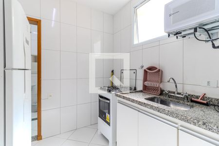 Cozinha de apartamento para alugar com 1 quarto, 32m² em República, São Paulo