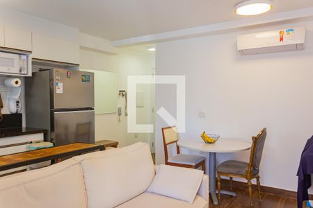 Sala/Cozinha de apartamento à venda com 2 quartos, 57m² em Pompeia, São Paulo