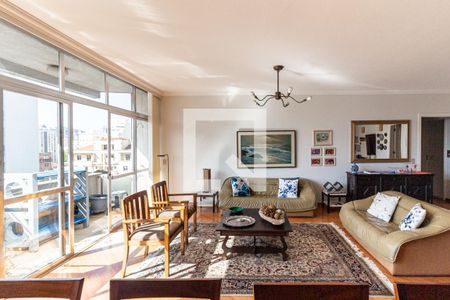 Sala de apartamento à venda com 3 quartos, 200m² em Vila Buarque, São Paulo