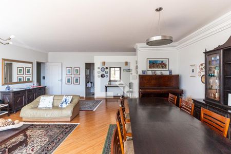 Sala de apartamento à venda com 3 quartos, 200m² em Vila Buarque, São Paulo