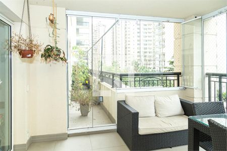 Apartamento à venda com 4 quartos, 165m² em Moema, São Paulo