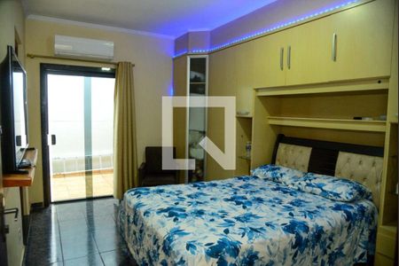 Casa à venda com 4 quartos, 303m² em Vila Carrão, São Paulo