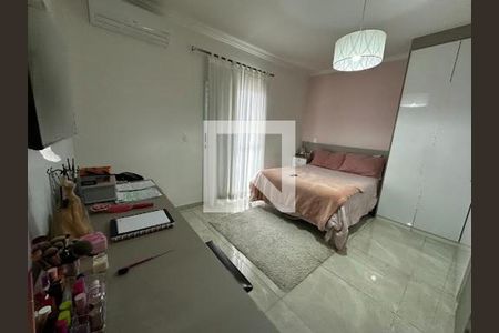 Casa à venda com 4 quartos, 220m² em Vila Tibagi, Guarulhos