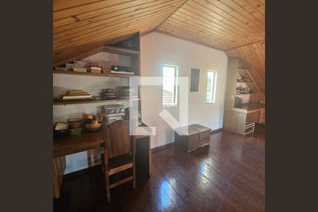 Casa à venda com 4 quartos, 283m² em Jardim Peri Peri, São Paulo