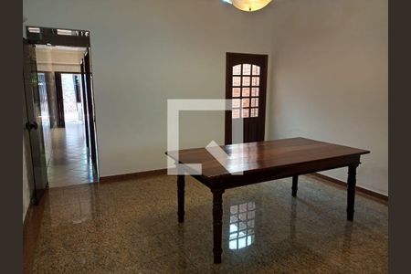 Casa à venda com 3 quartos, 140m² em Cambuci, São Paulo