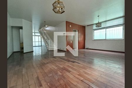 Casa à venda com 5 quartos, 365m² em Butantã, São Paulo