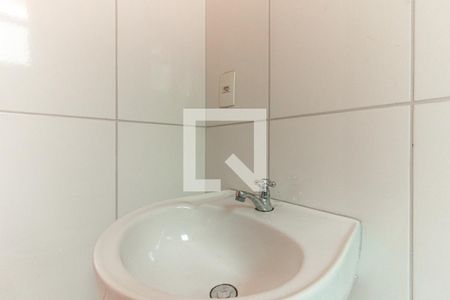 Banheiro de kitnet/studio para alugar com 1 quarto, 32m² em República, São Paulo