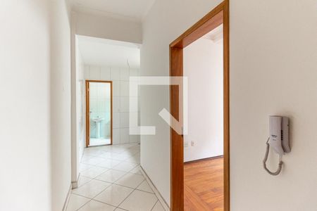 Corredor de kitnet/studio para alugar com 1 quarto, 32m² em República, São Paulo