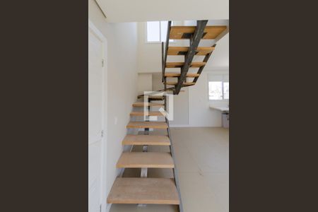 Escada de apartamento à venda com 2 quartos, 140m² em Sagrada Família, Belo Horizonte