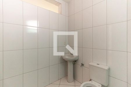 Banheiro de kitnet/studio para alugar com 1 quarto, 31m² em República, São Paulo