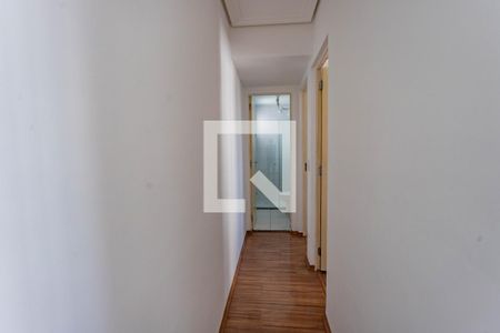 Corredor de apartamento para alugar com 2 quartos, 44m² em Canhema, Diadema