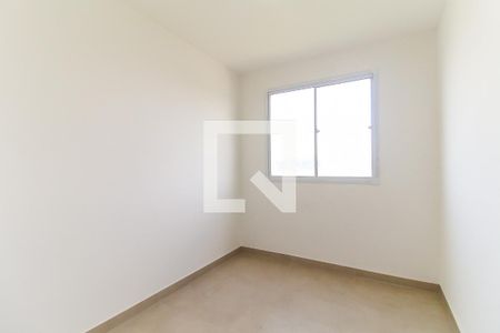 Quarto 1 de apartamento para alugar com 2 quartos, 40m² em Jardim Helian, São Paulo