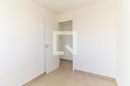 Quarto 1 de apartamento para alugar com 2 quartos, 40m² em Jardim Helian, São Paulo