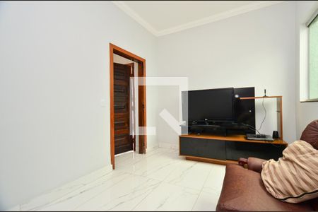 Sala de TV de casa para alugar com 5 quartos, 300m² em Serra, Belo Horizonte
