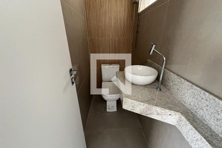 Lavabo de casa à venda com 3 quartos, 346m² em Jardim Guanabara, Rio de Janeiro