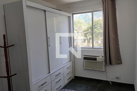 Quarto 1 de apartamento para alugar com 2 quartos, 48m² em Camorim, Rio de Janeiro