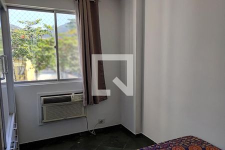 Quarto 1 de apartamento para alugar com 2 quartos, 48m² em Camorim, Rio de Janeiro