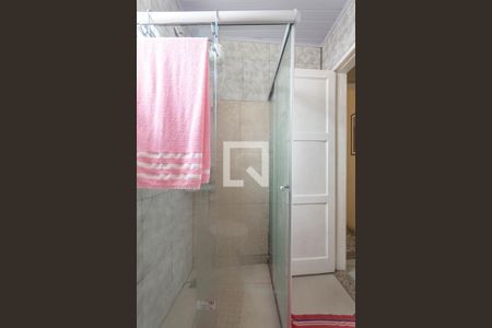 Banheiro de apartamento à venda com 2 quartos, 75m² em Benfica, Rio de Janeiro