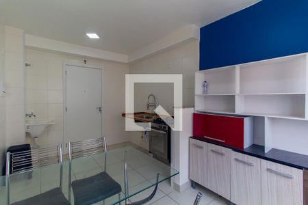 Sala/Cozinha de apartamento para alugar com 2 quartos, 33m² em Vila Ema, São Paulo