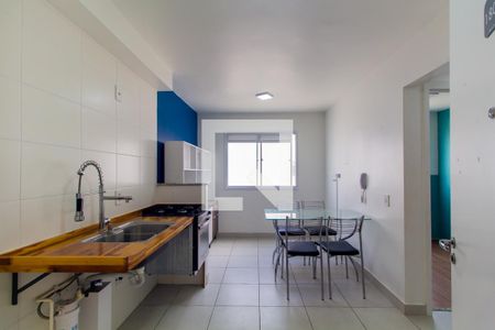 Sala/Cozinha de apartamento para alugar com 2 quartos, 33m² em Vila Ema, São Paulo