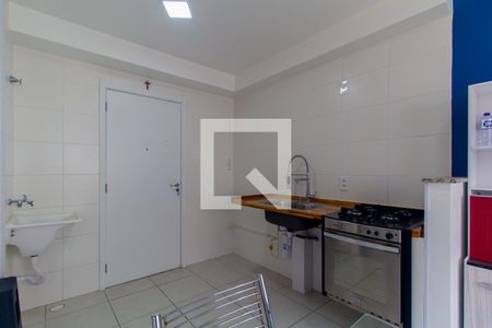 Sala/Cozinha de apartamento para alugar com 2 quartos, 33m² em Vila Ema, São Paulo