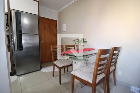 Sala de apartamento à venda com 2 quartos, 78m² em Vila Luzita, Santo André