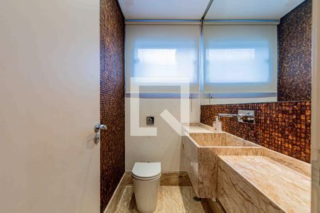 Lavabo de casa para alugar com 3 quartos, 460m² em Vila Romana, São Paulo