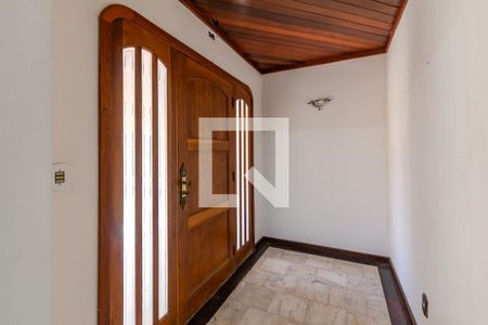 Hall de entrada de casa à venda com 3 quartos, 230m² em Serraria, Porto Alegre