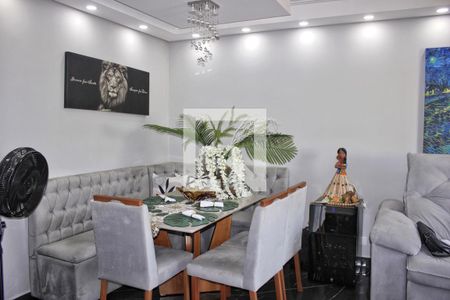 Sala de apartamento à venda com 2 quartos, 60m² em Vila Aprazivel, Guarulhos