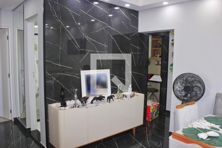 Sala de apartamento à venda com 2 quartos, 60m² em Vila Aprazivel, Guarulhos