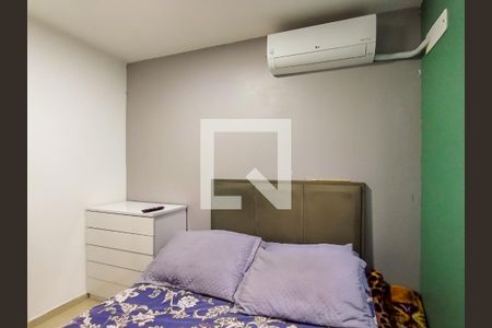 Quarto 1 de apartamento à venda com 2 quartos, 50m² em Cavalhada, Porto Alegre