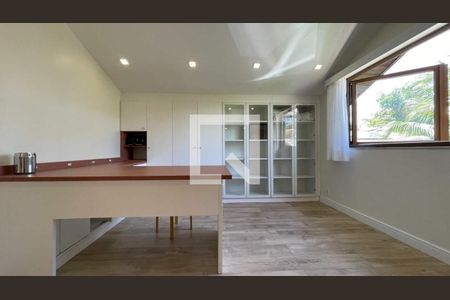 Casa à venda com 3 quartos, 125m² em Vargem Grande, Rio de Janeiro