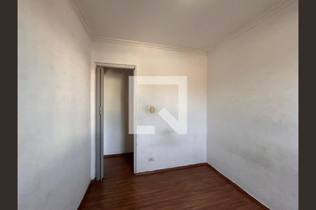 Quarto 2 de apartamento para alugar com 2 quartos, 49m² em Jardim Santo Elias, São Paulo