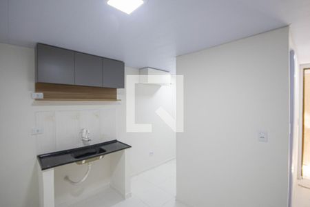 Cozinha de kitnet/studio para alugar com 1 quarto, 25m² em Vila Dona Augusta, São Paulo