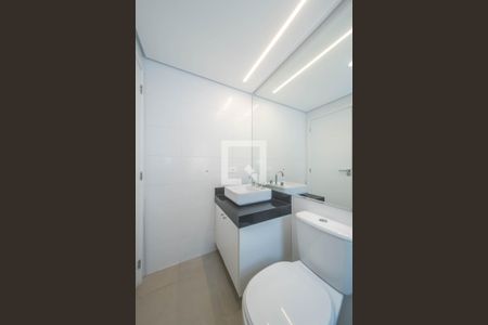 Banheiro da Suíte 1 de casa de condomínio à venda com 2 quartos, 146m² em Vila Congonhas, São Paulo