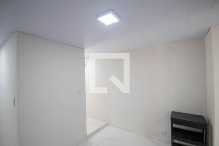 Sala/Cozinha de kitnet/studio para alugar com 1 quarto, 25m² em Vila Dona Augusta, São Paulo