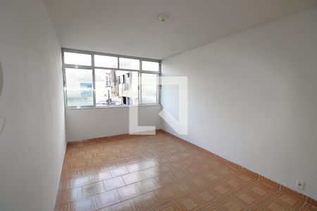 Sala 2 de apartamento para alugar com 2 quartos, 86m² em Marechal Hermes, Rio de Janeiro