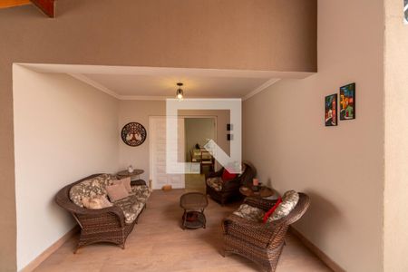 Quintal de casa à venda com 3 quartos, 220m² em Vila Sao Joao, Barueri