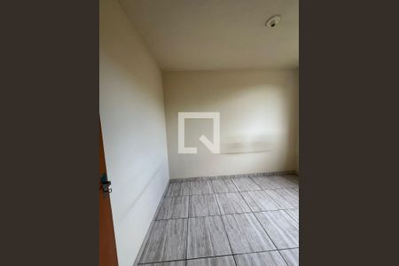 Quarto de apartamento para alugar com 2 quartos, 43m² em Jardim Vitoria, Belo Horizonte