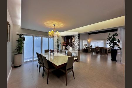 Sala de casa à venda com 5 quartos, 490m² em Chácara Monte Alegre, São Paulo