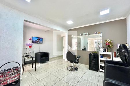Sala de casa à venda com 3 quartos, 300m² em Vila Clementino, São Paulo