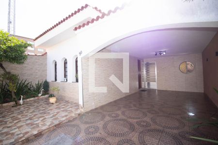 Garagem de casa à venda com 3 quartos, 168m² em Vila Alianca, Guarulhos