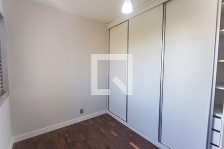 Quarto 1 de apartamento para alugar com 2 quartos, 70m² em Santo Antônio, Belo Horizonte