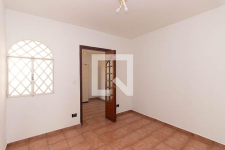 Quarto 2 de casa para alugar com 2 quartos, 100m² em Vila Mazzei, São Paulo