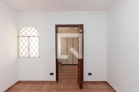 Quarto 2 de casa para alugar com 2 quartos, 100m² em Vila Mazzei, São Paulo