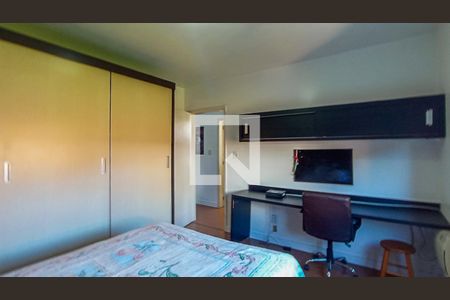 Quarto 1 de apartamento para alugar com 2 quartos, 70m² em Partenon, Porto Alegre