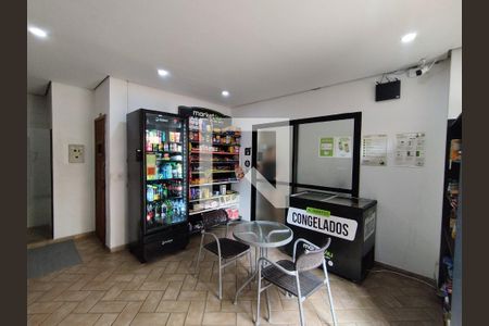Mercado  de apartamento à venda com 2 quartos, 62m² em Liberdade, São Paulo