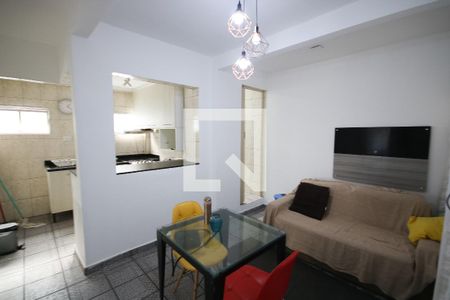 Sala de apartamento para alugar com 2 quartos, 50m² em Vila Caiçara, Praia Grande