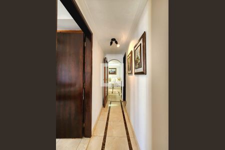 Corredor de apartamento à venda com 3 quartos, 98m² em Indianópolis, São Paulo